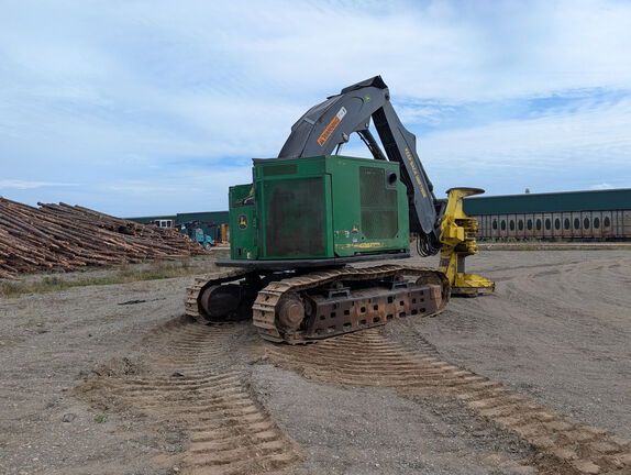 2021 John Deere 853M