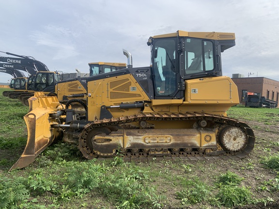 2020 John Deere 750L