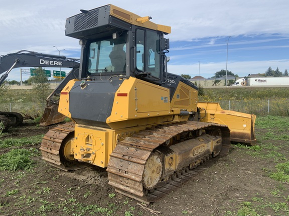 2020 John Deere 750L