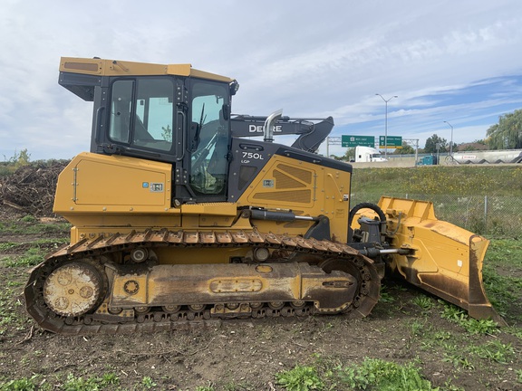 2020 John Deere 750L