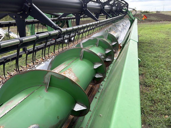 2012 John Deere 635F (8th thumbnail)