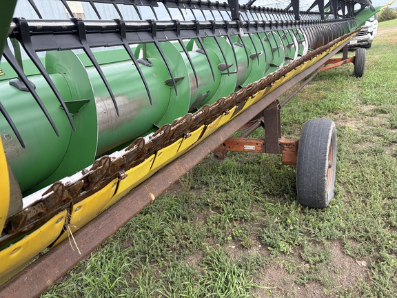 2012 John Deere 635F (3rd thumbnail)