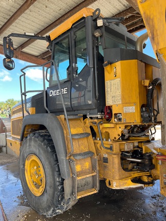 2024 John Deere 410 P