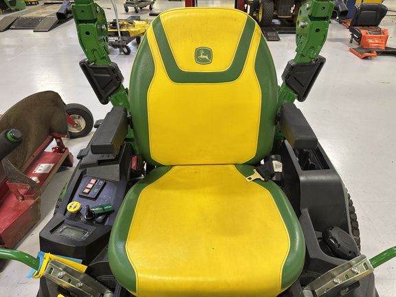 Used 2022 John Deere Z545 Zero Turn Mowers at Koenig Equipment in Knightstown, IN - Photo12