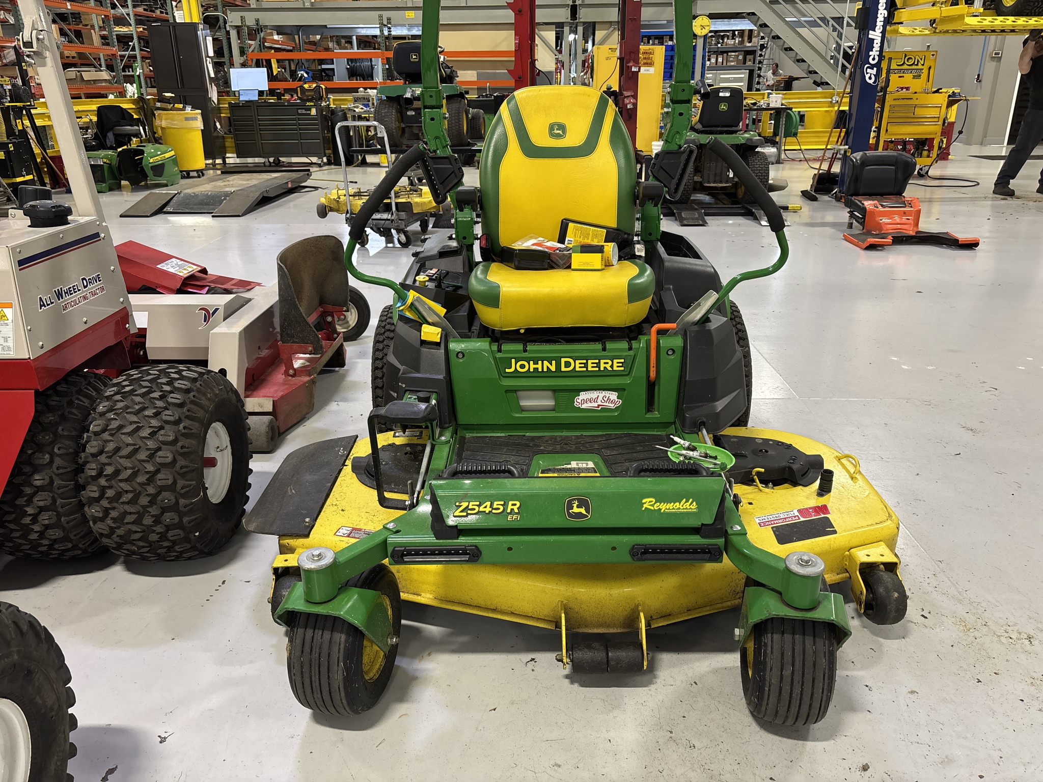 Used 2022 John Deere Z545 Zero Turn Mowers at Koenig Equipment in Knightstown, IN - PhotoXL10