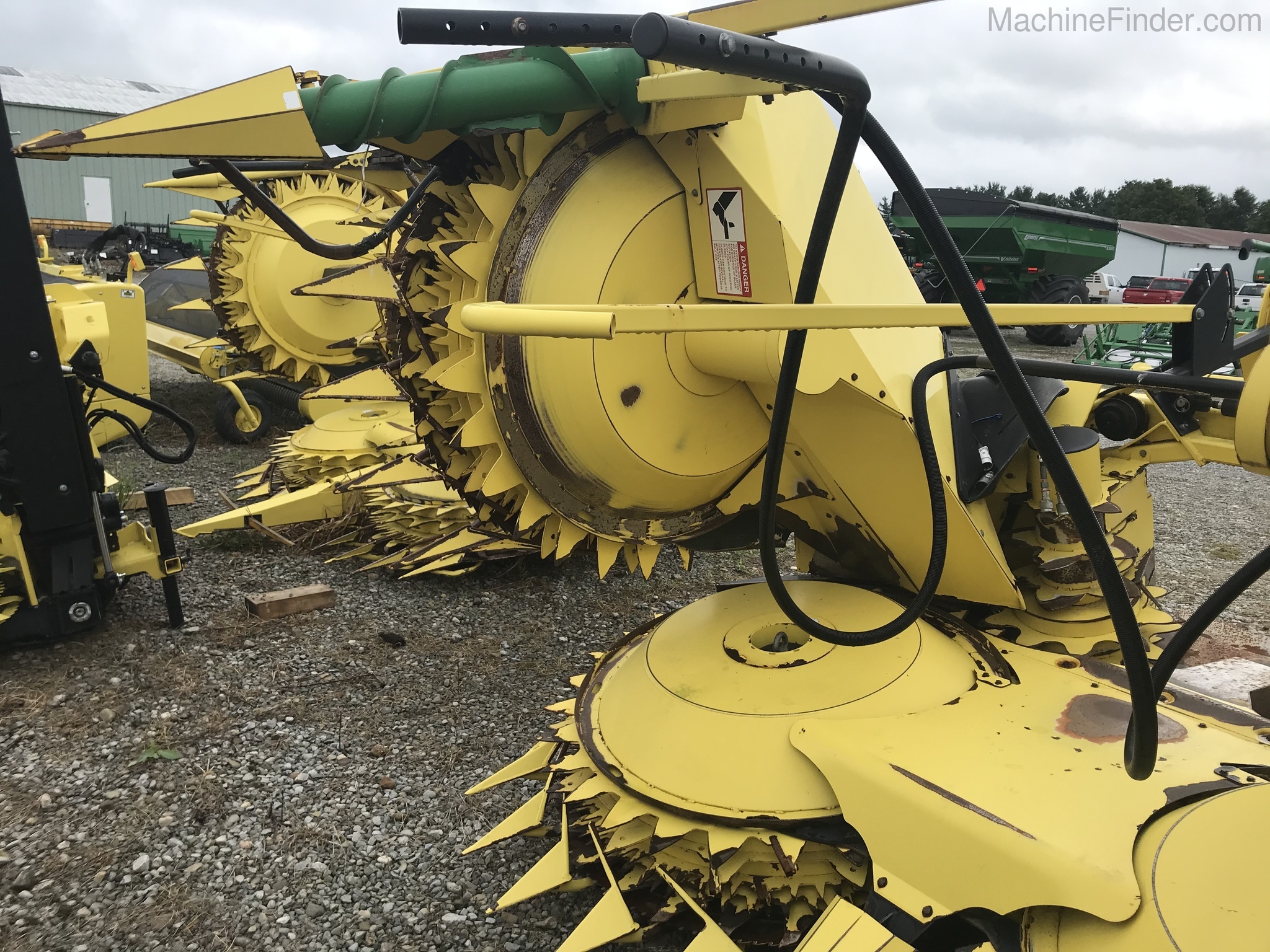 2012 John Deere 678 Image 9