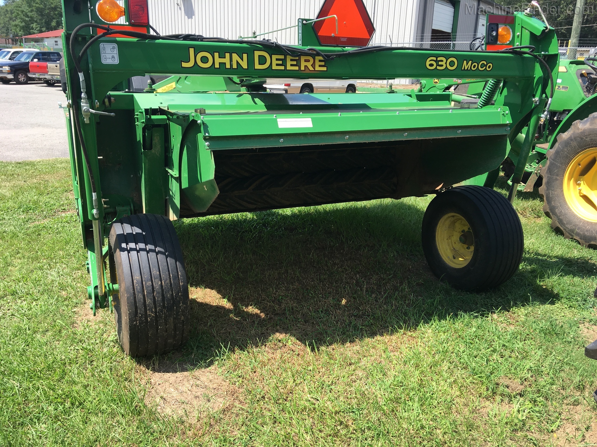 2013 John Deere 630 Image 13