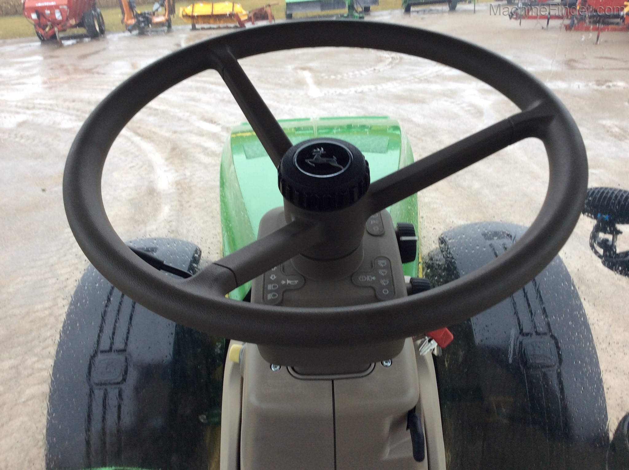 2016 John Deere 8245R Image 8
