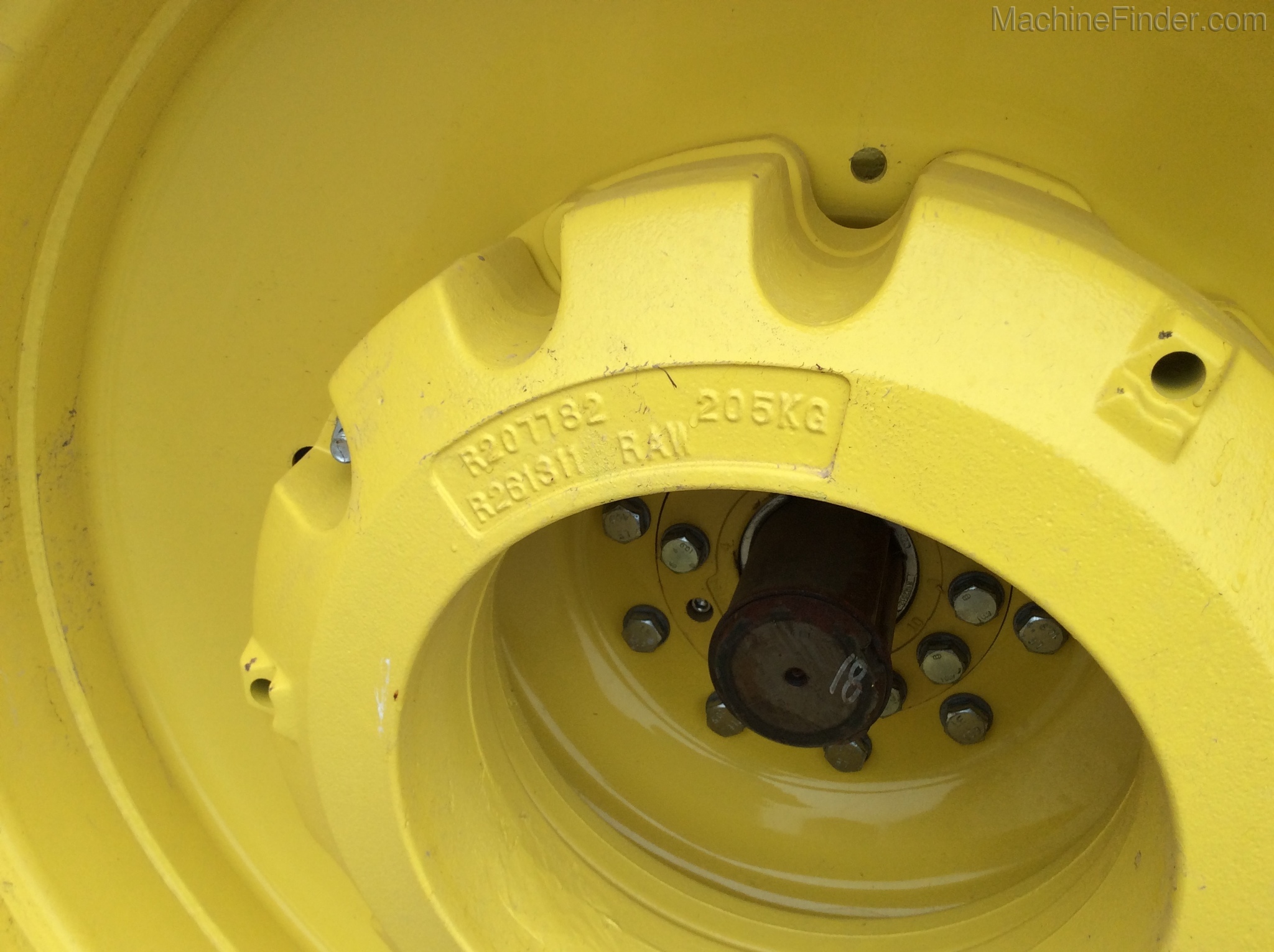 2016 John Deere 8245R Image 15