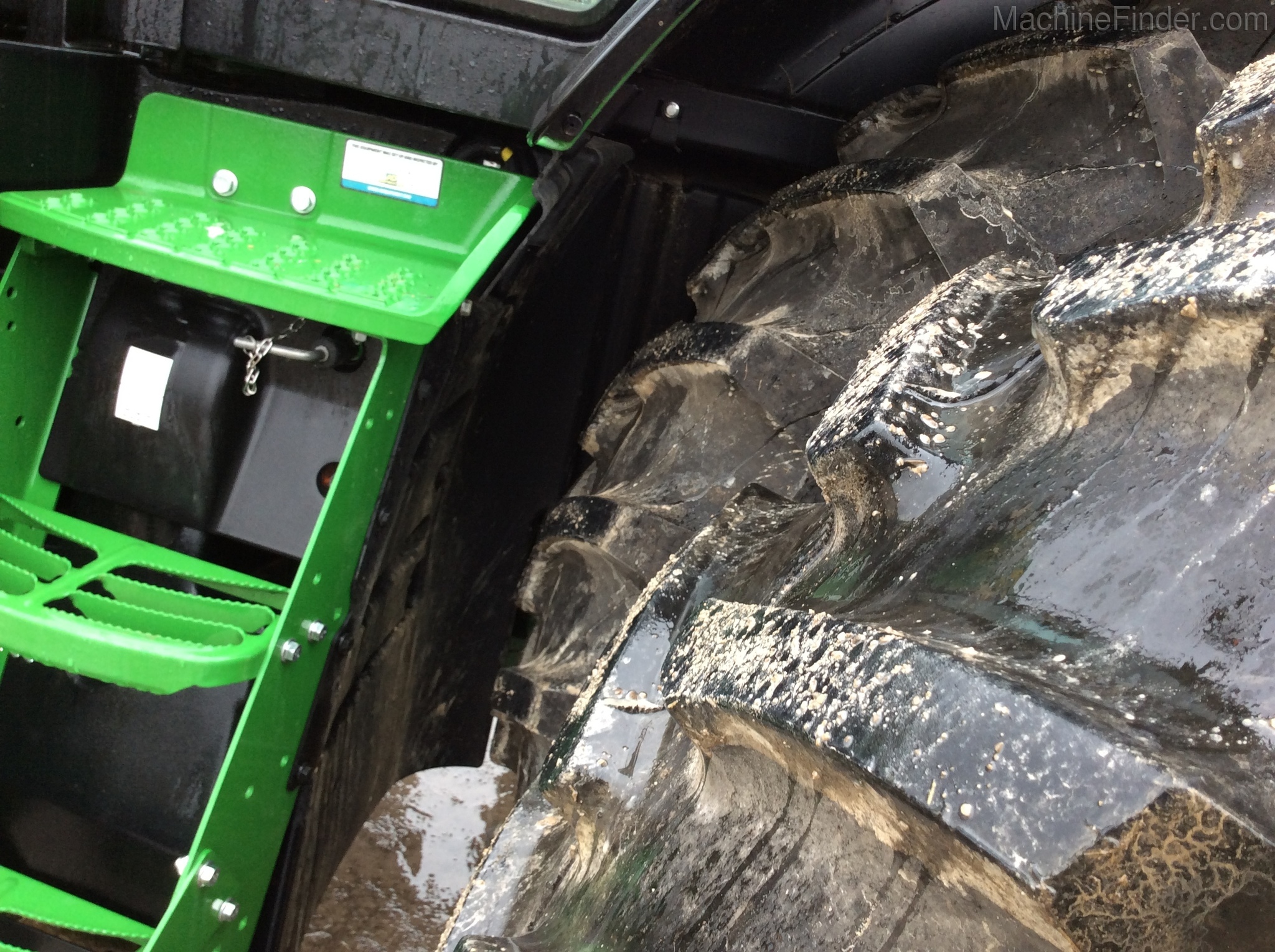 2016 John Deere 8245R Image 17