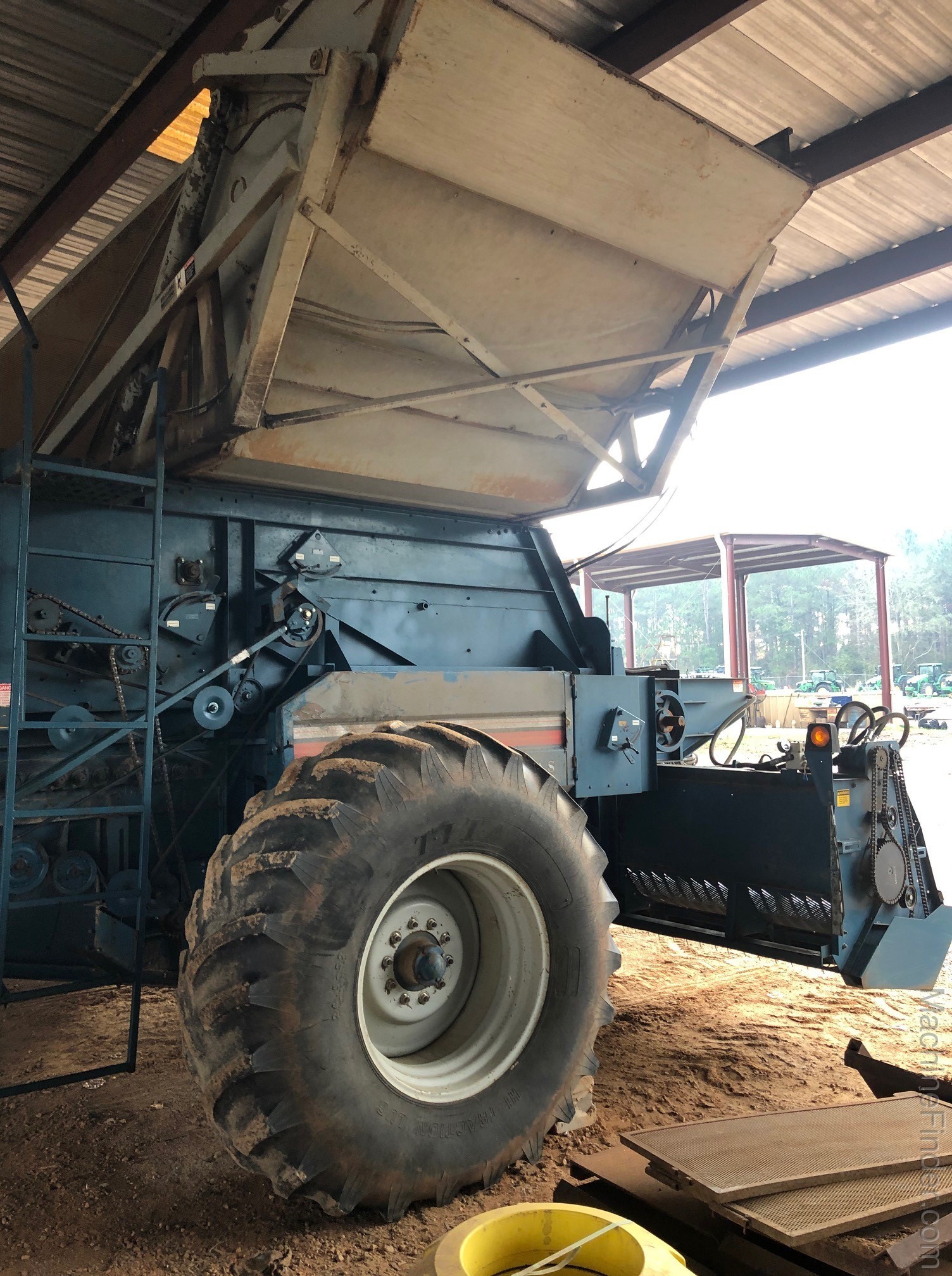 2001 Amadas 2100 Image 4