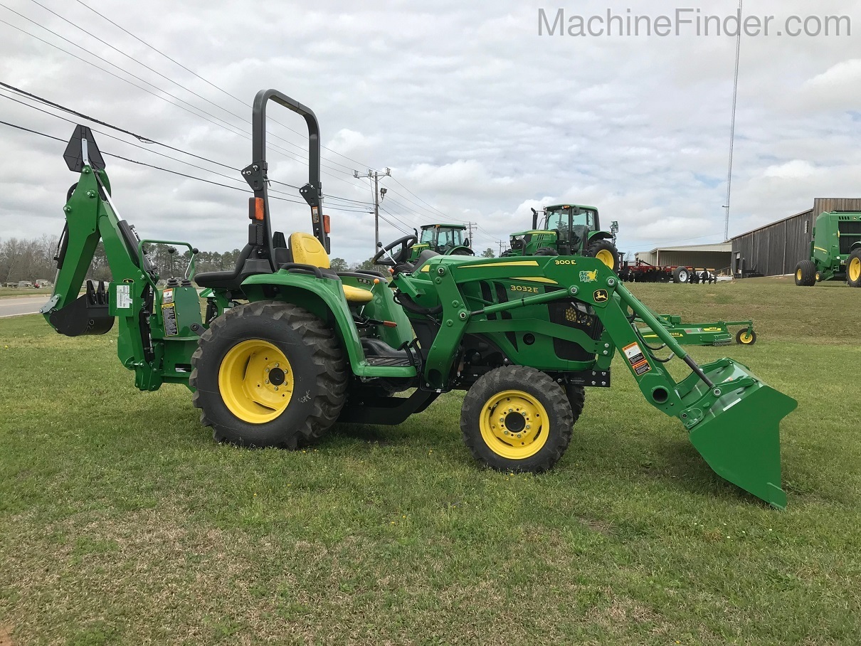 2021 John Deere 3032E Image 1