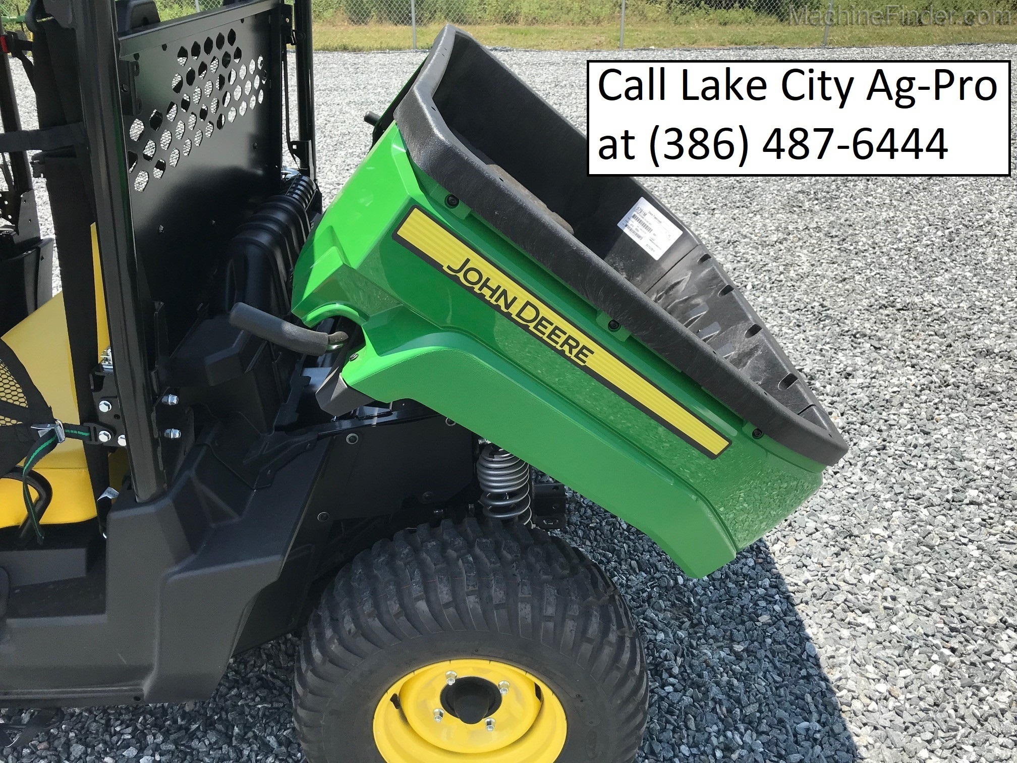 2020 John Deere 560E S4 Image 11