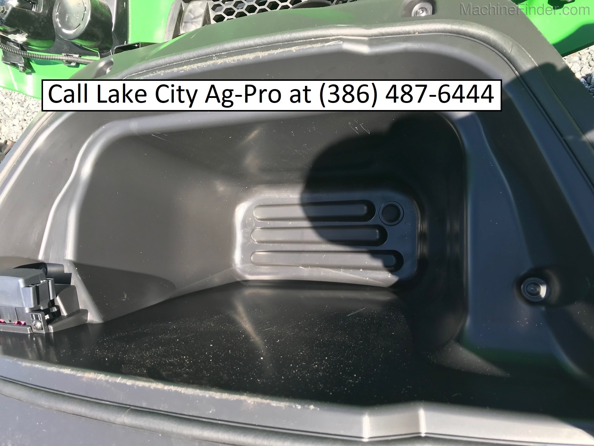 2020 John Deere 560E S4 Image 17