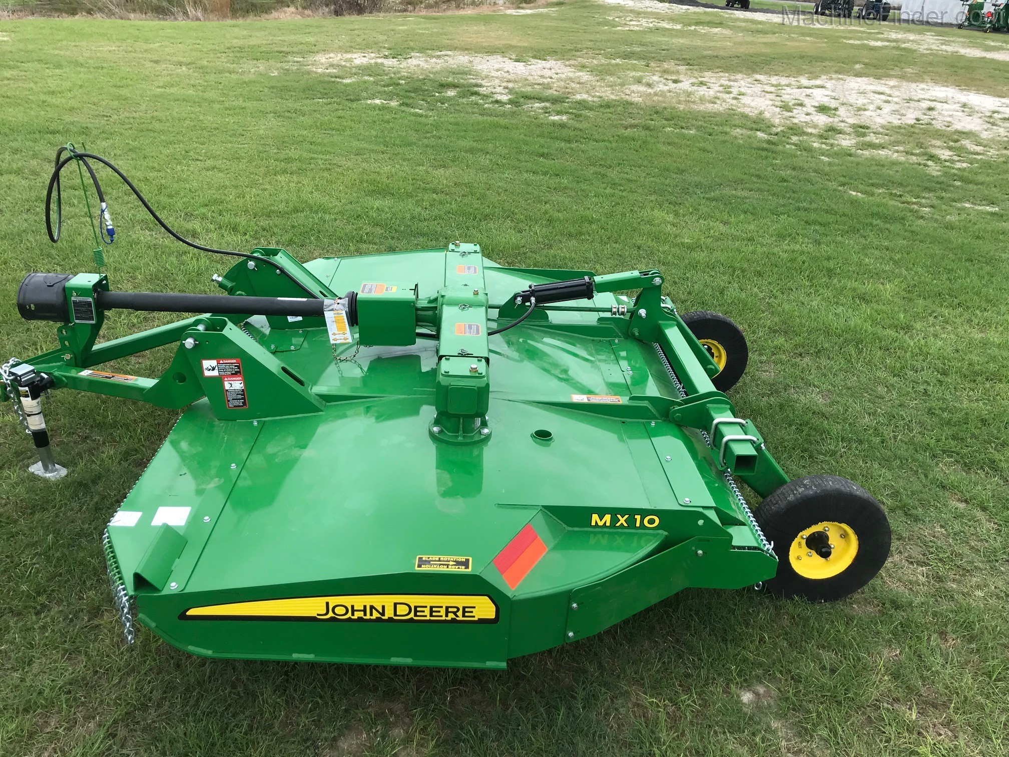 2020 John Deere MX10 Image 2