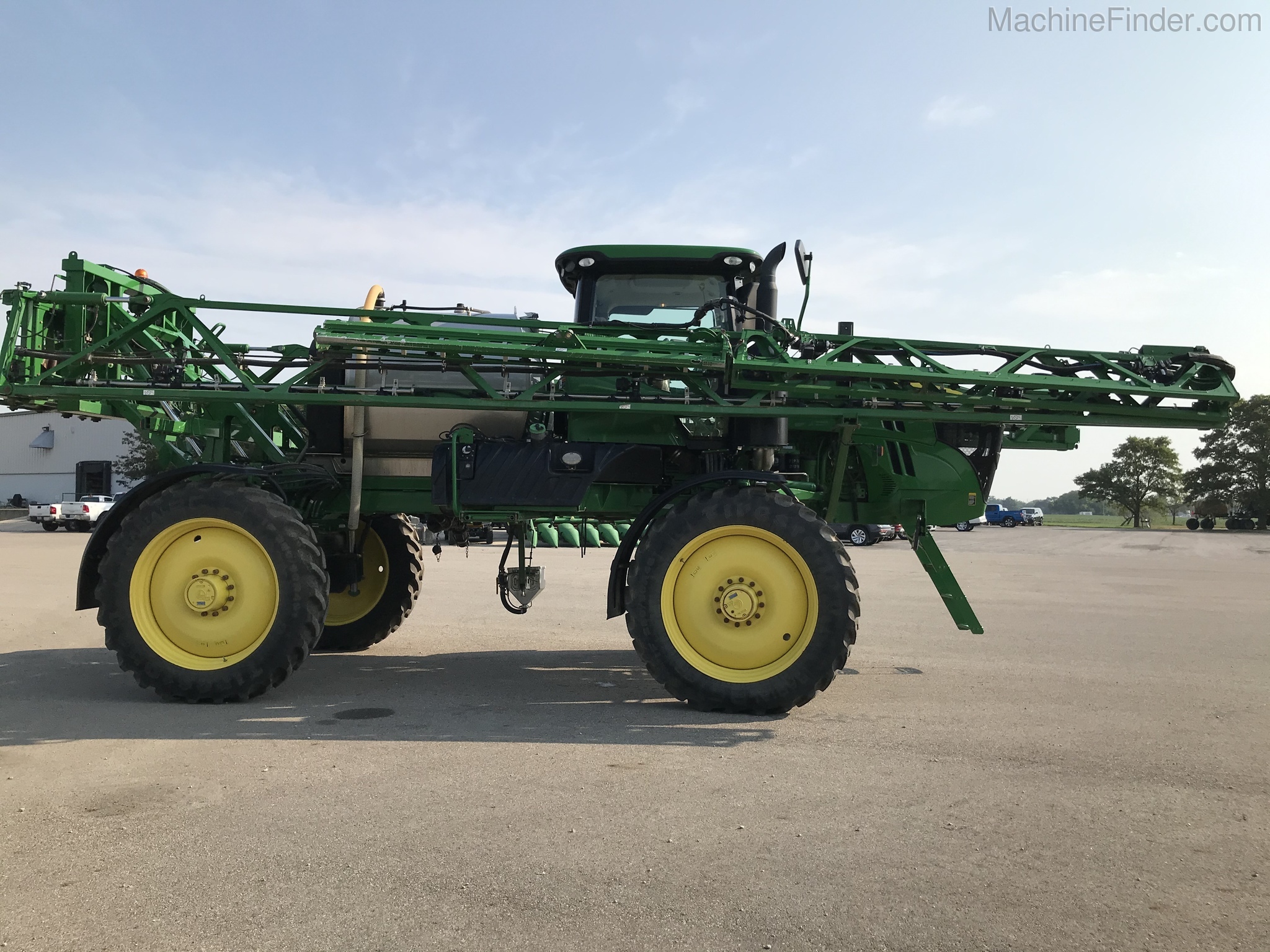 2016 John Deere R4038 Image 3