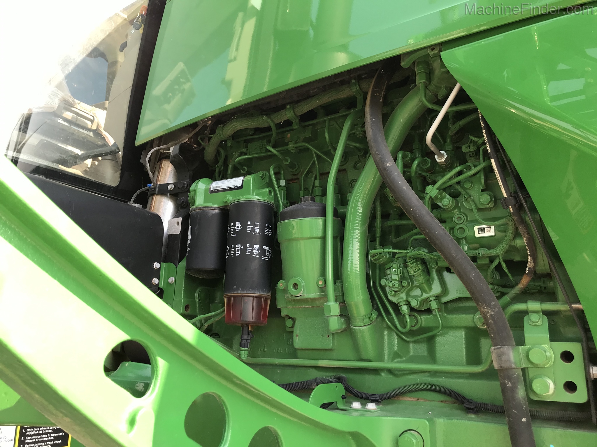 2016 John Deere R4038 Image 17