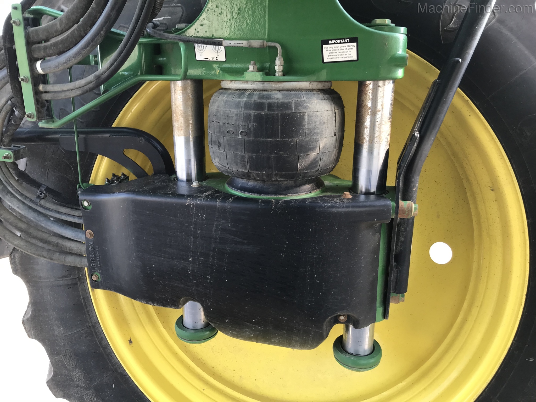 2016 John Deere R4038 Image 12