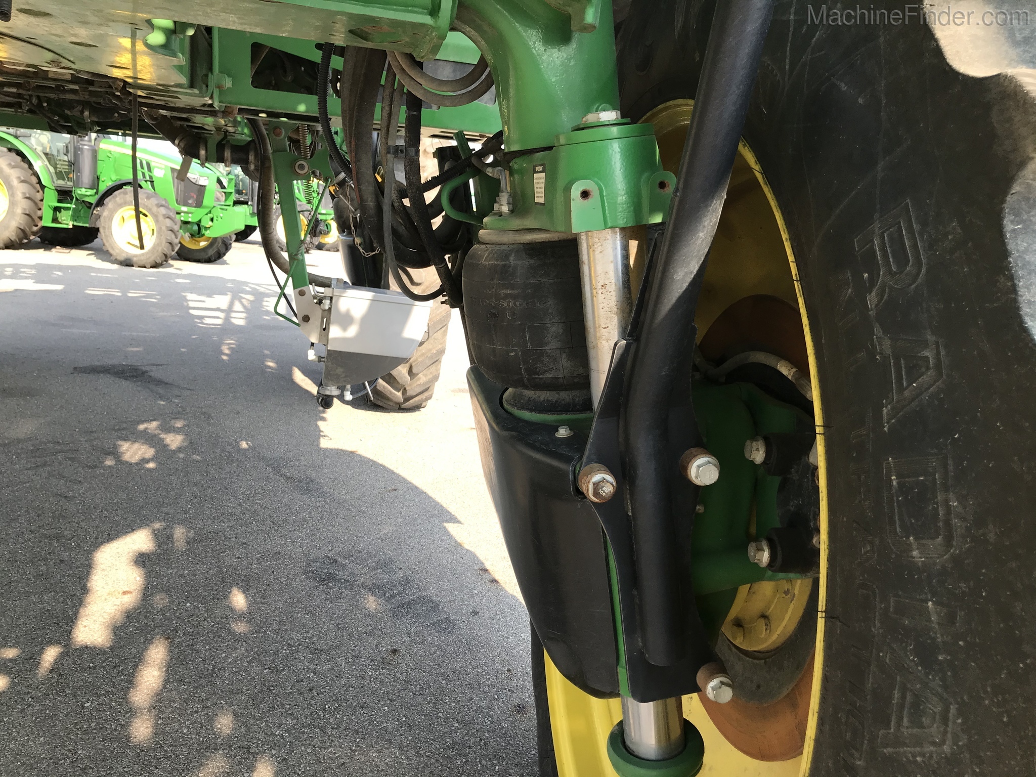 2016 John Deere R4038 Image 9