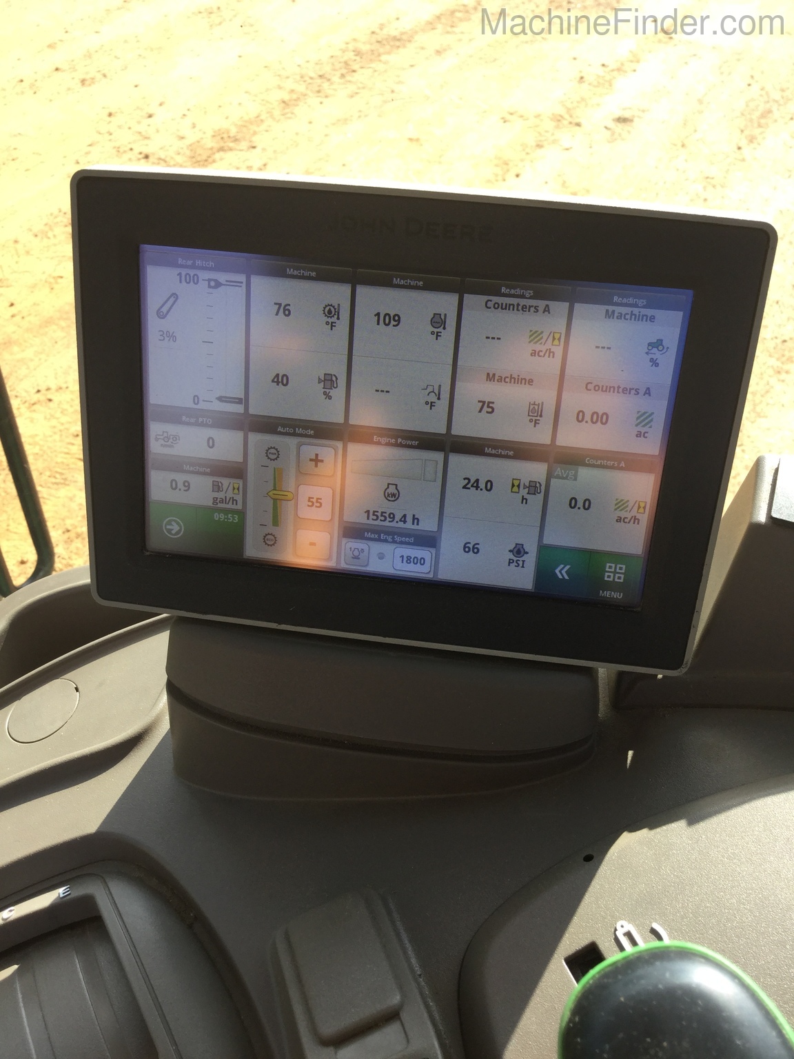 2018 John Deere 6145R Image 9