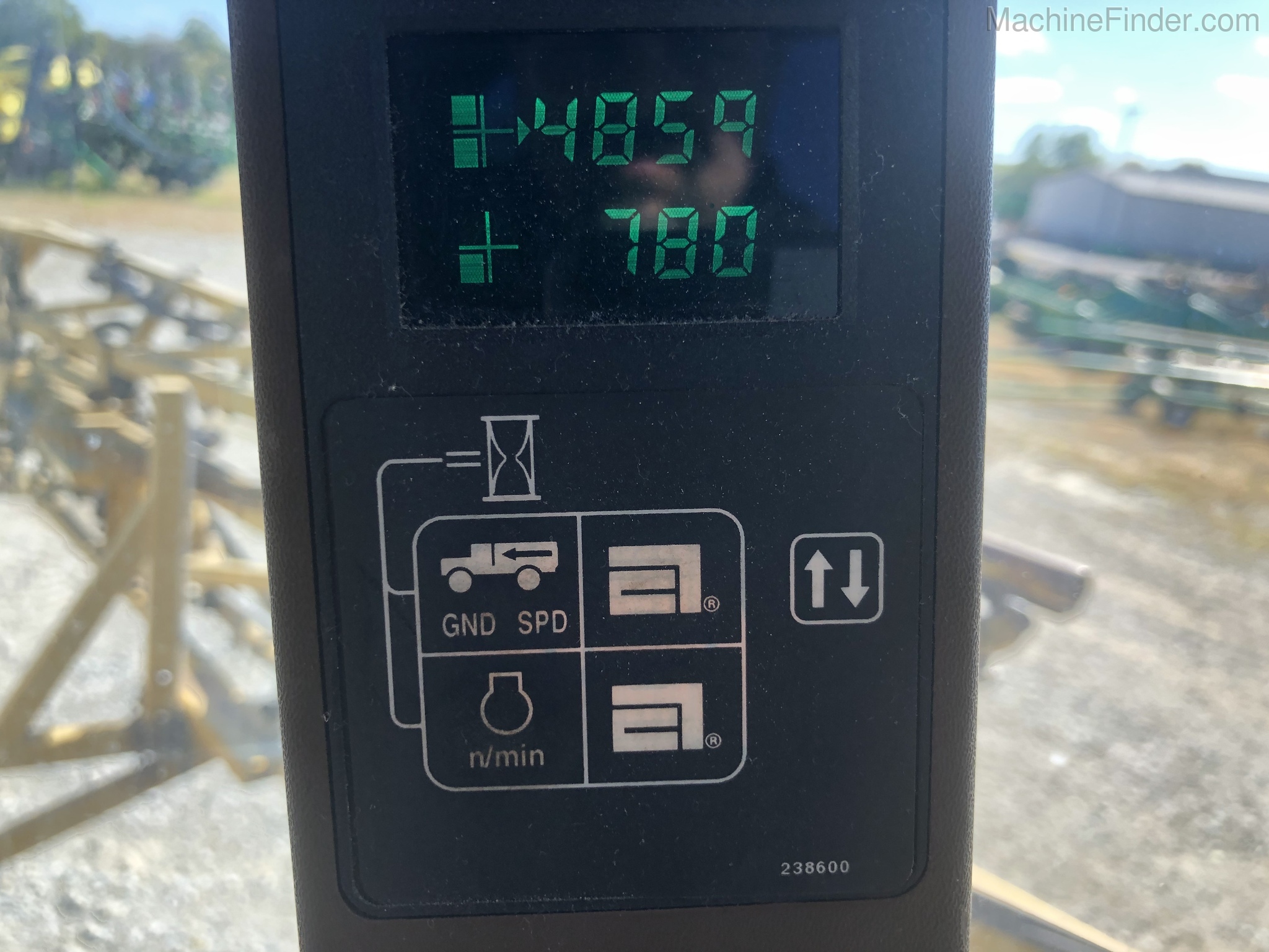 1998 RoGator 854 Image 18