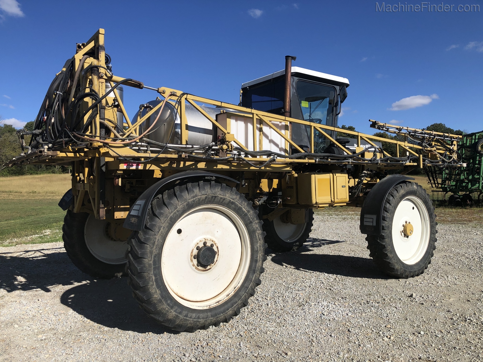1998 RoGator 854 Image 6