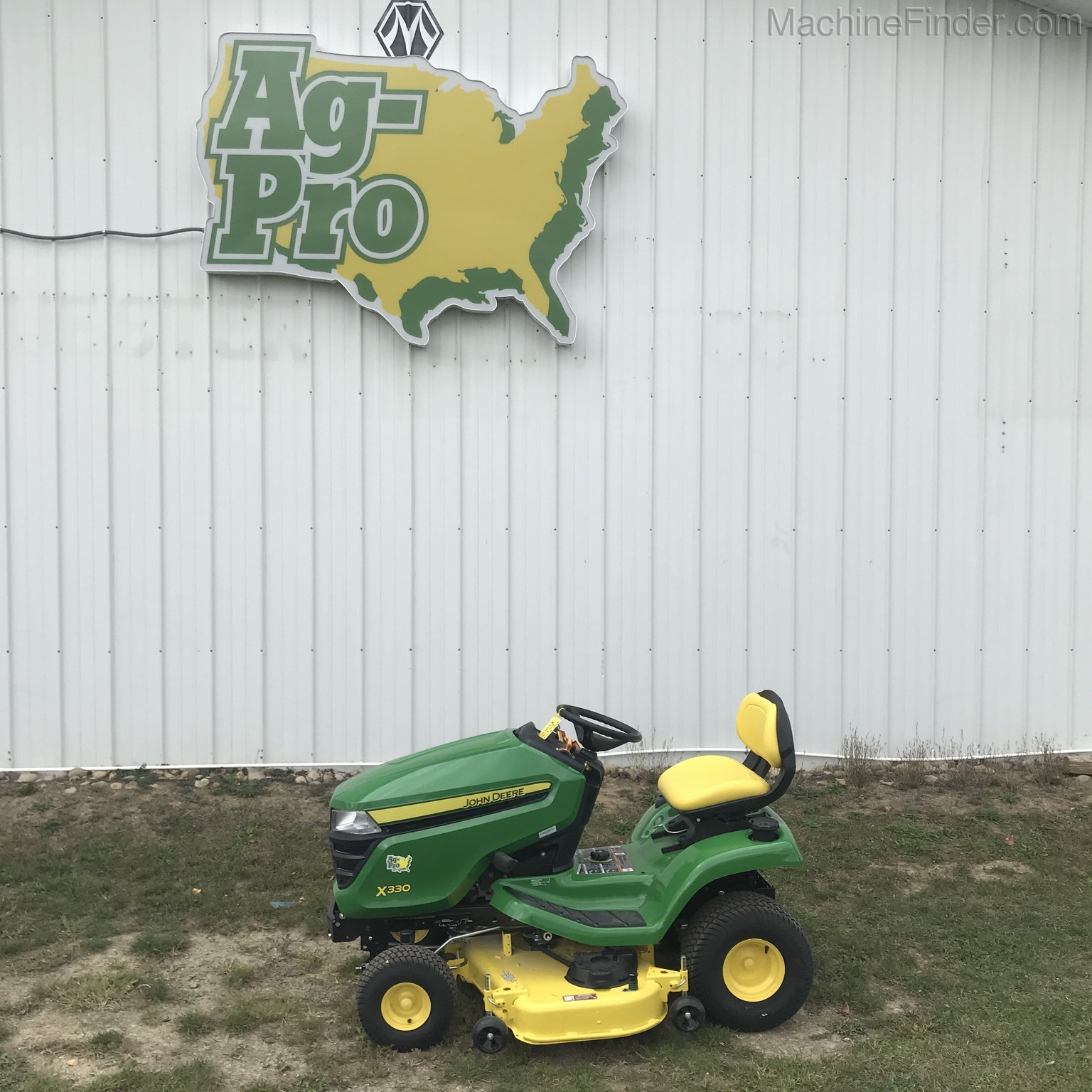 2020 John Deere X330 Image 1