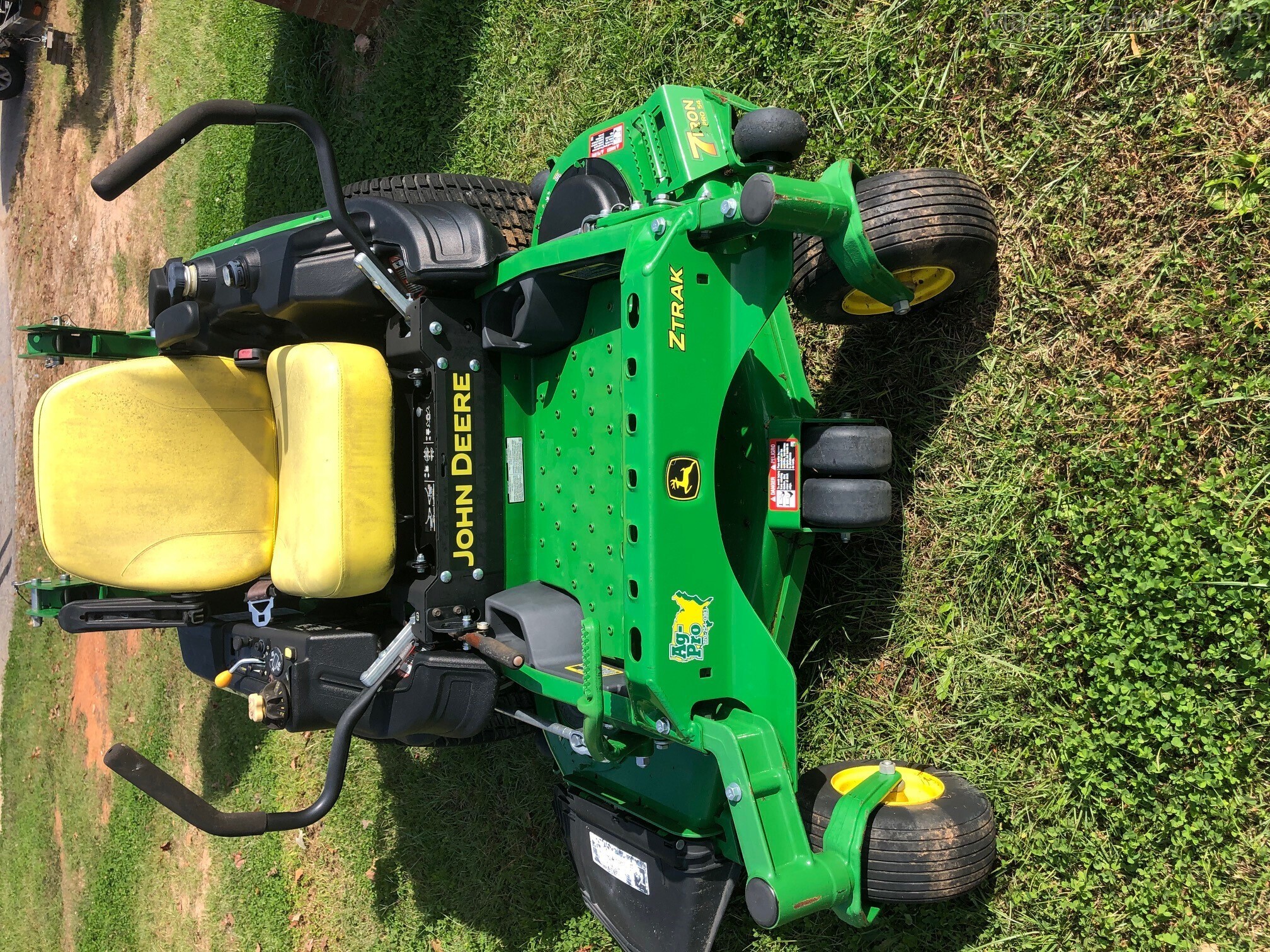 2017 John Deere Z920M Image 3