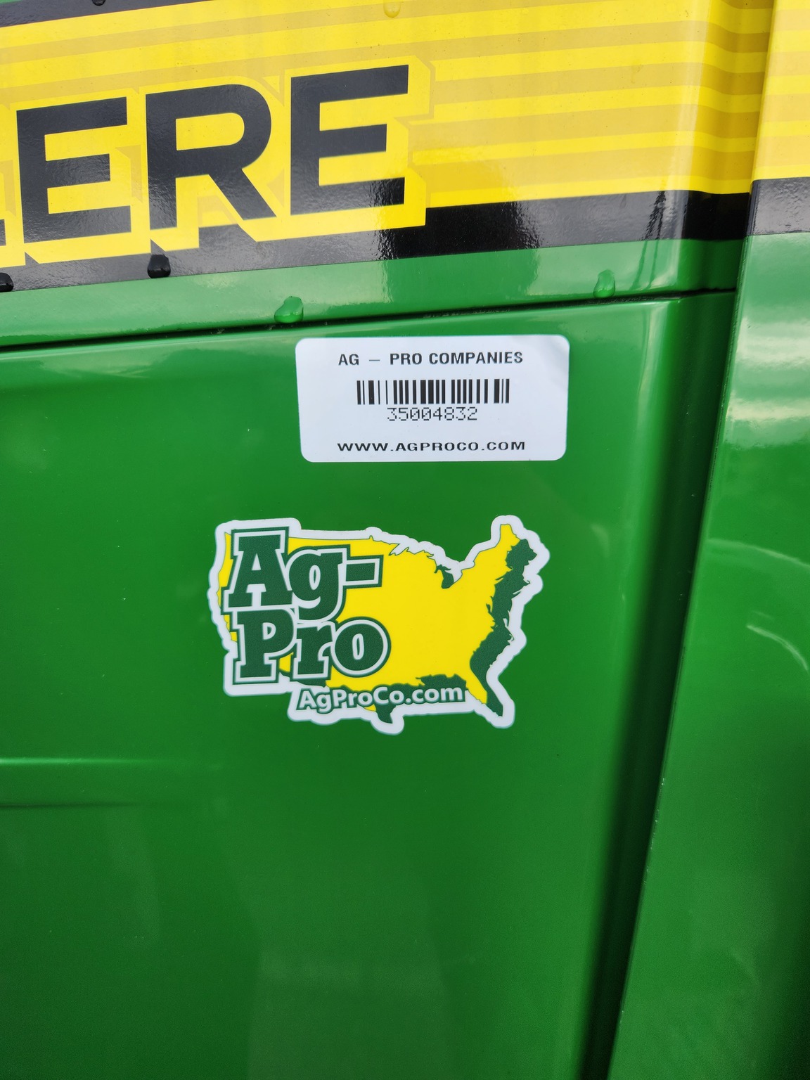 2023 John Deere 5067E Image 5