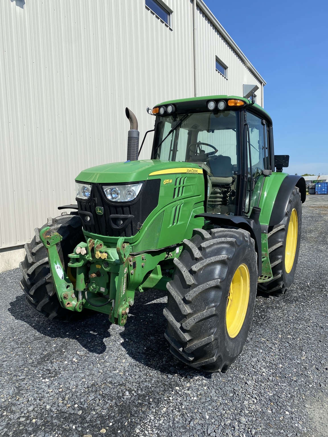 2015 John Deere 6115M Image 2