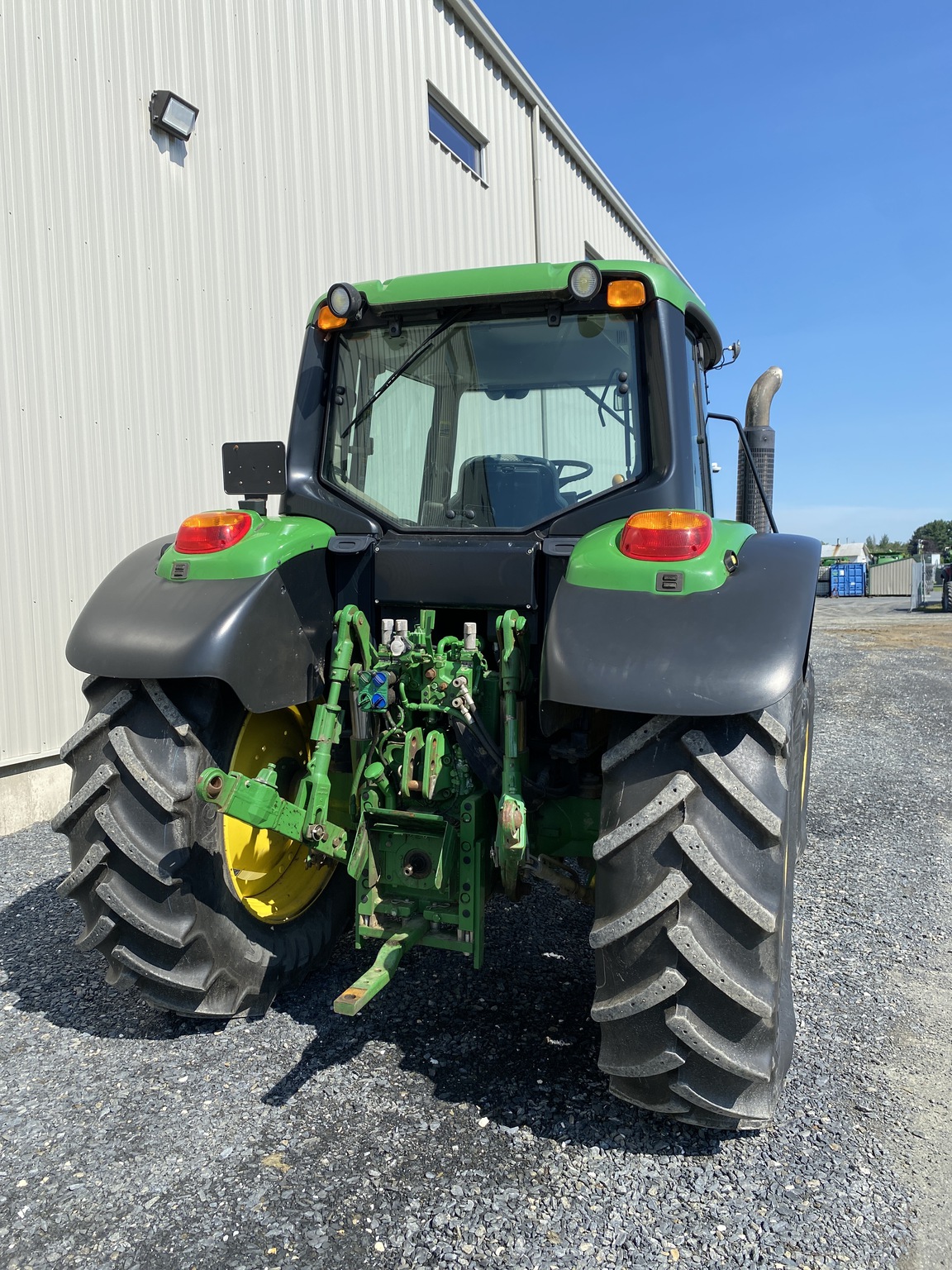 2015 John Deere 6115M Image 5