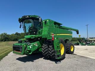 2022 John Deere S780 Image 2
