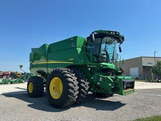 2022 John Deere S780 Image 1