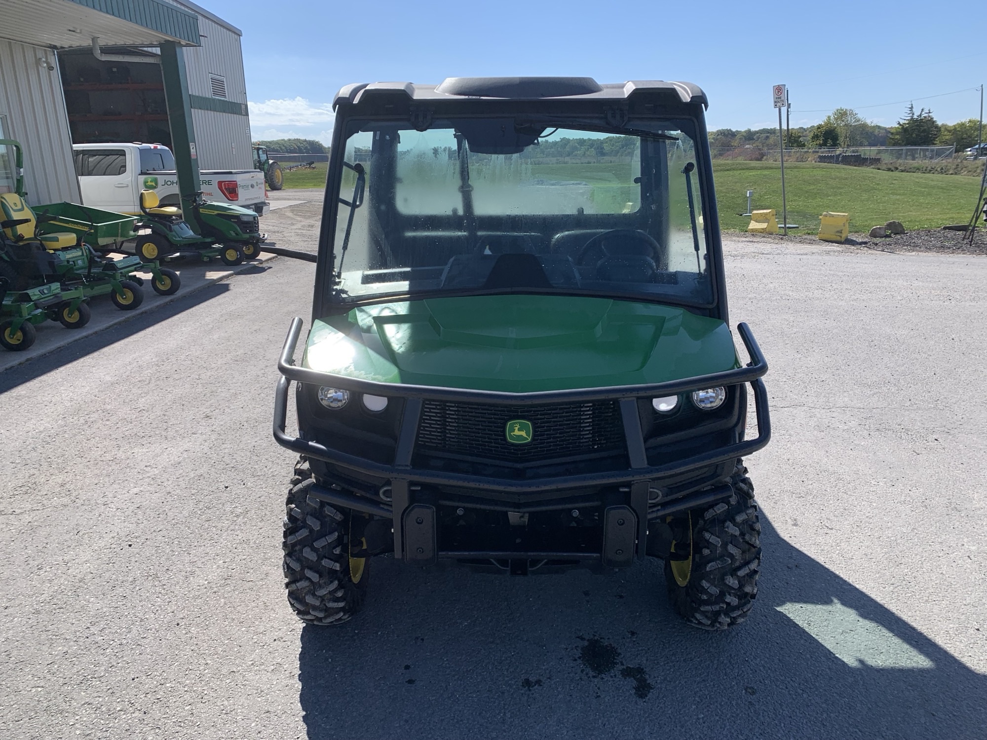 2023 John Deere XUV865M Image 3