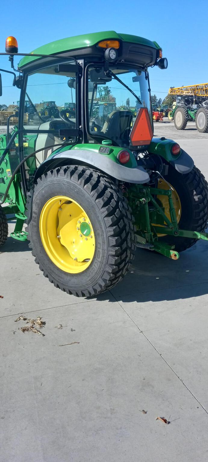 2022 John Deere 4066R Image 8