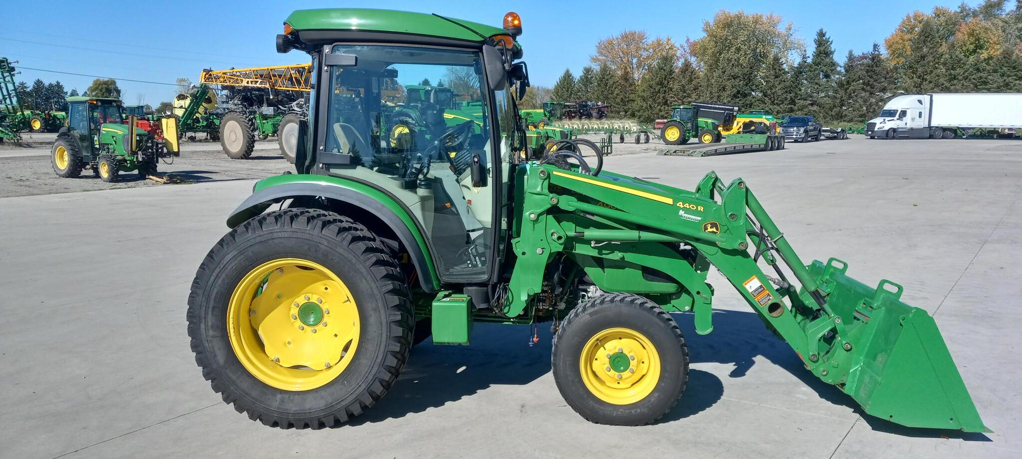 2022 John Deere 4066R Image 12