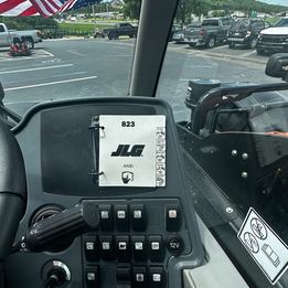 2023 JLG AG823 Image 5