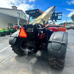 2023 JLG AG823 Image 7