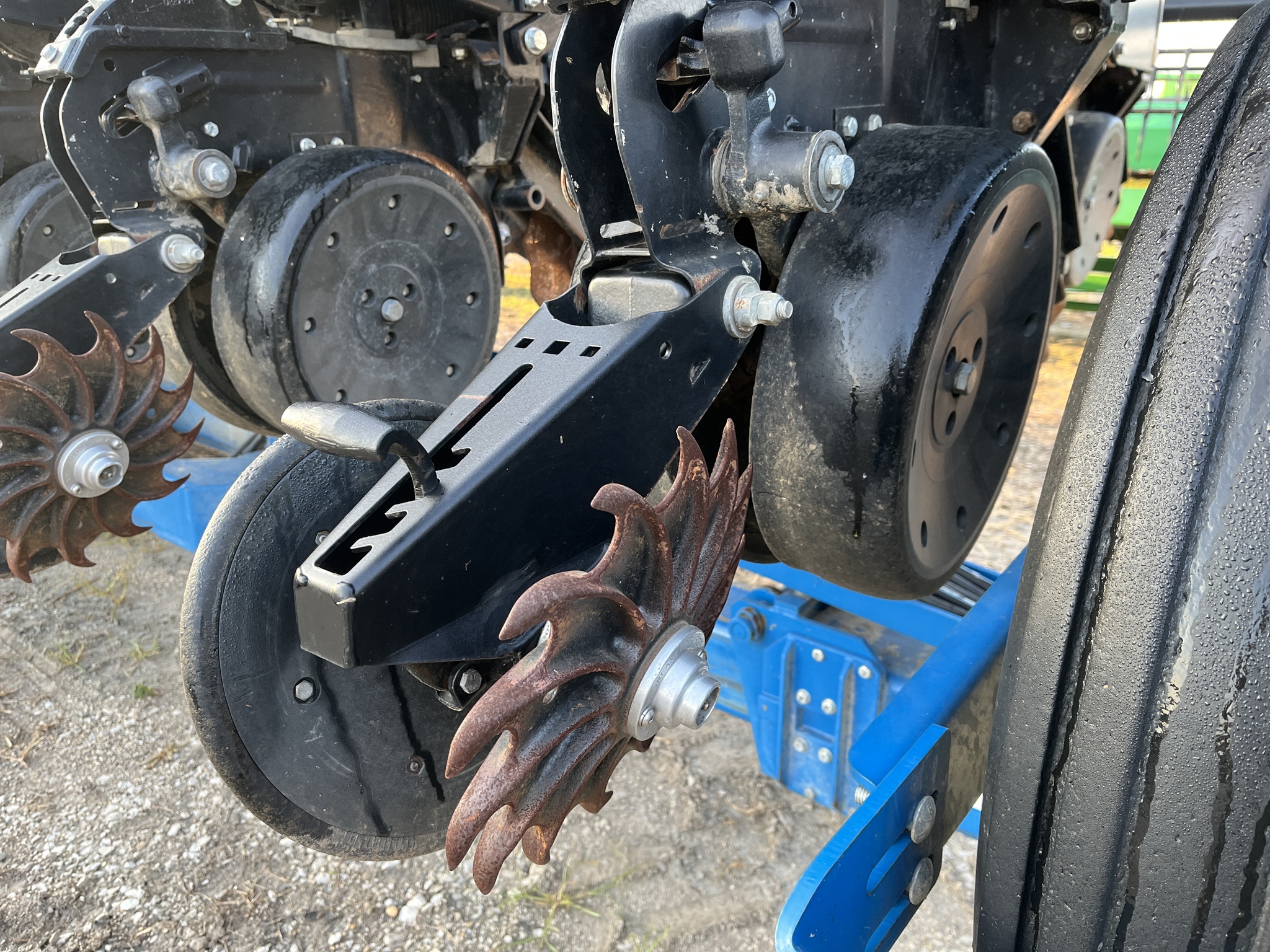 2018 Kinze 3600ASD at Heritage Tractor in Kewanee, IL