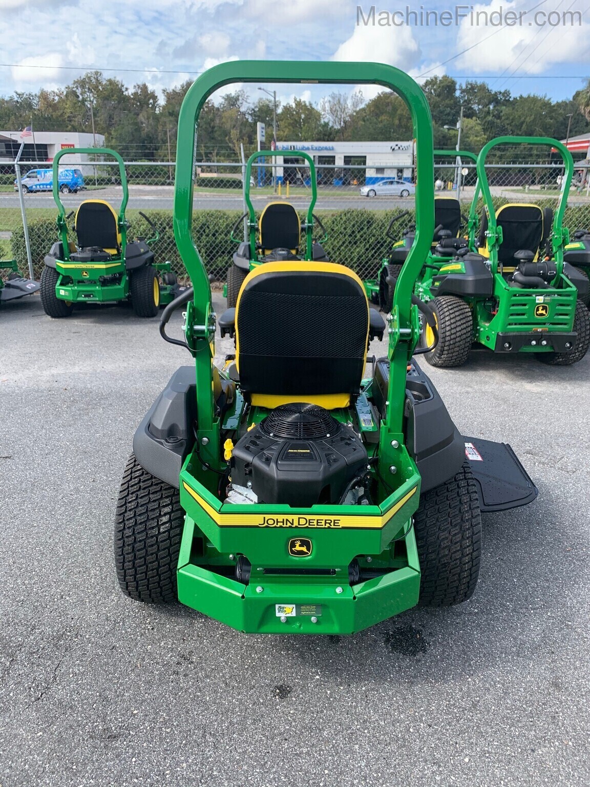 2025 John Deere z735e Image 3