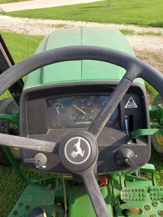 2012 John Deere 5075E