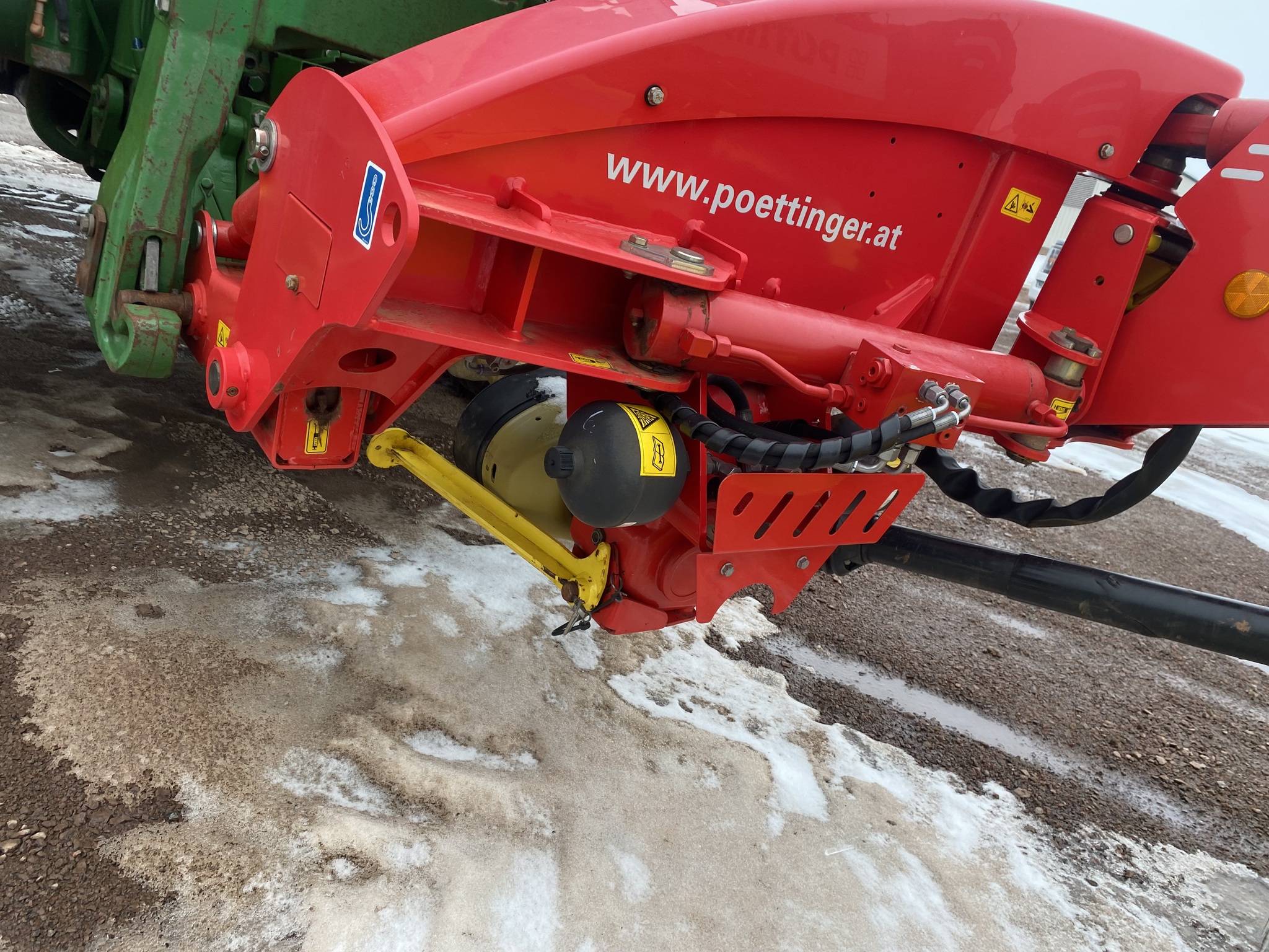 2017 Pottinger novacat442 Image 12