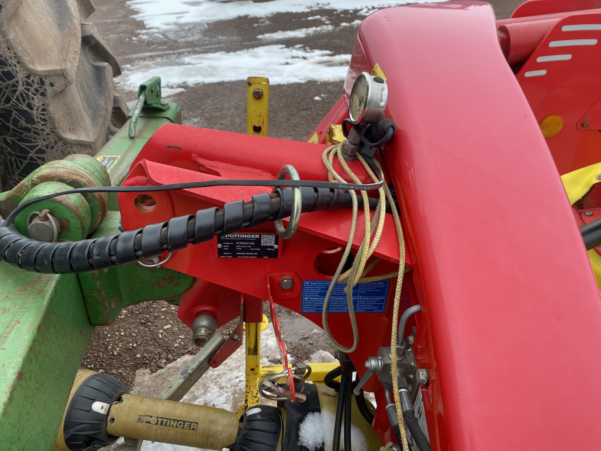 2017 Pottinger novacat442 Image 10