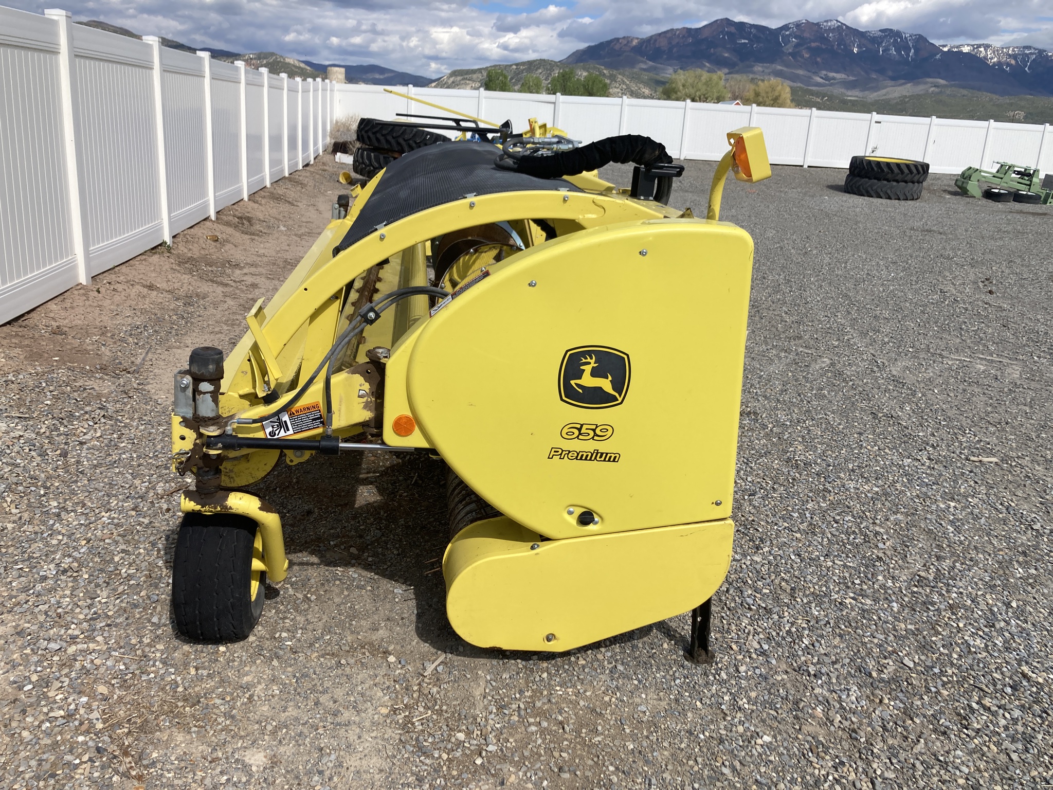 2022 John Deere 659 Image 7