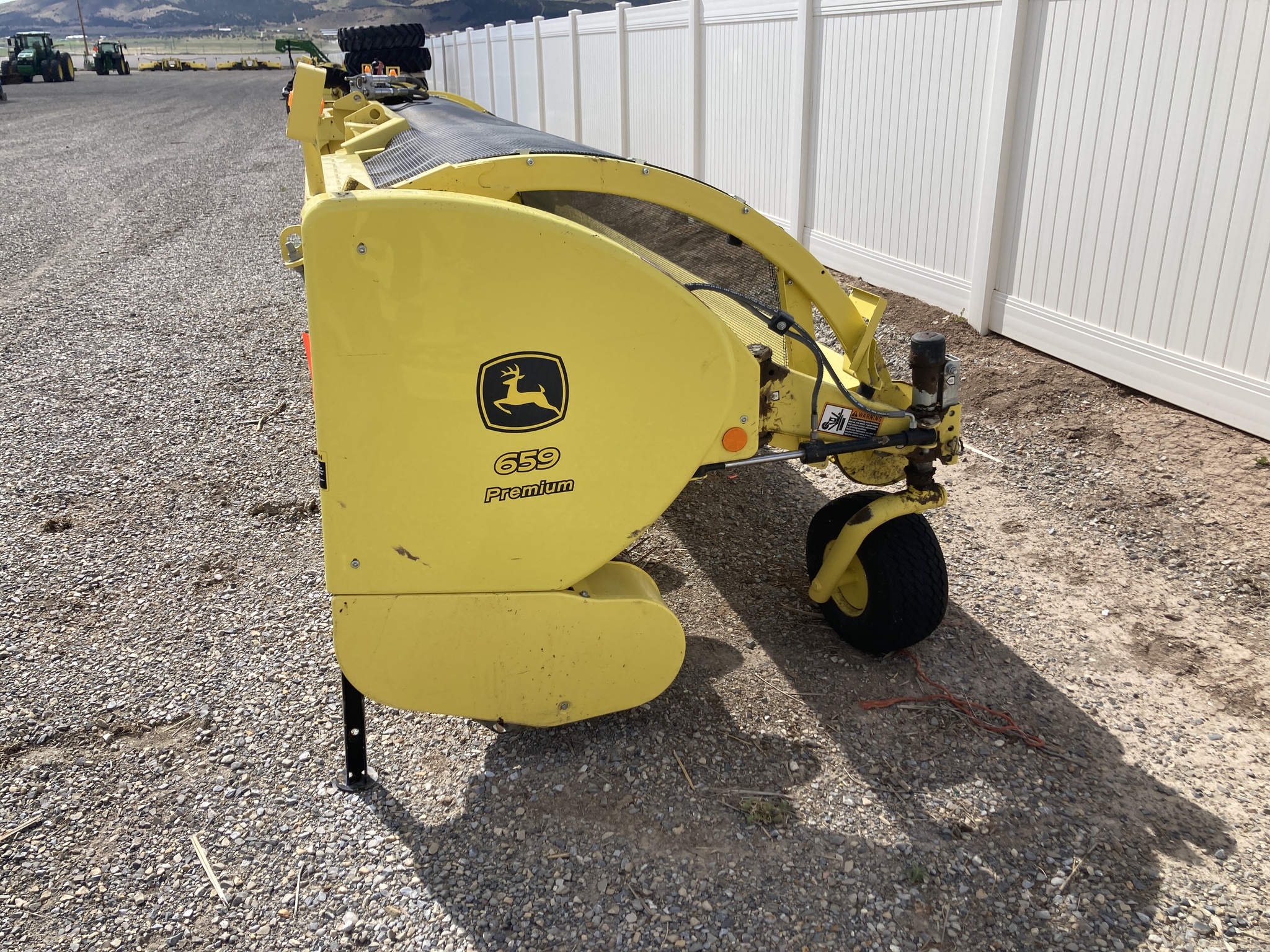 2022 John Deere 659 Image 5