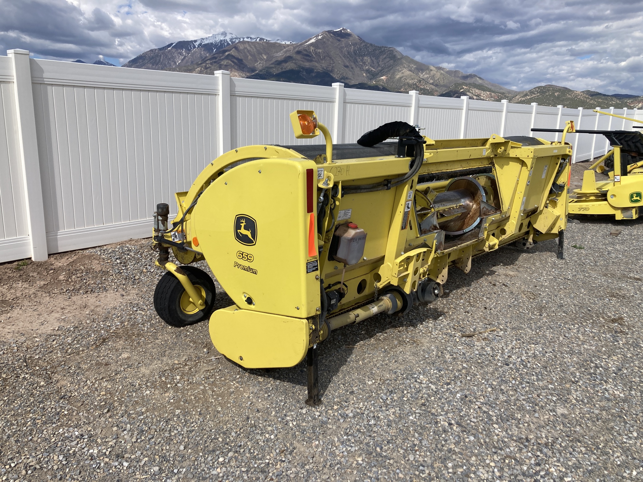 2022 John Deere 659 Image 2