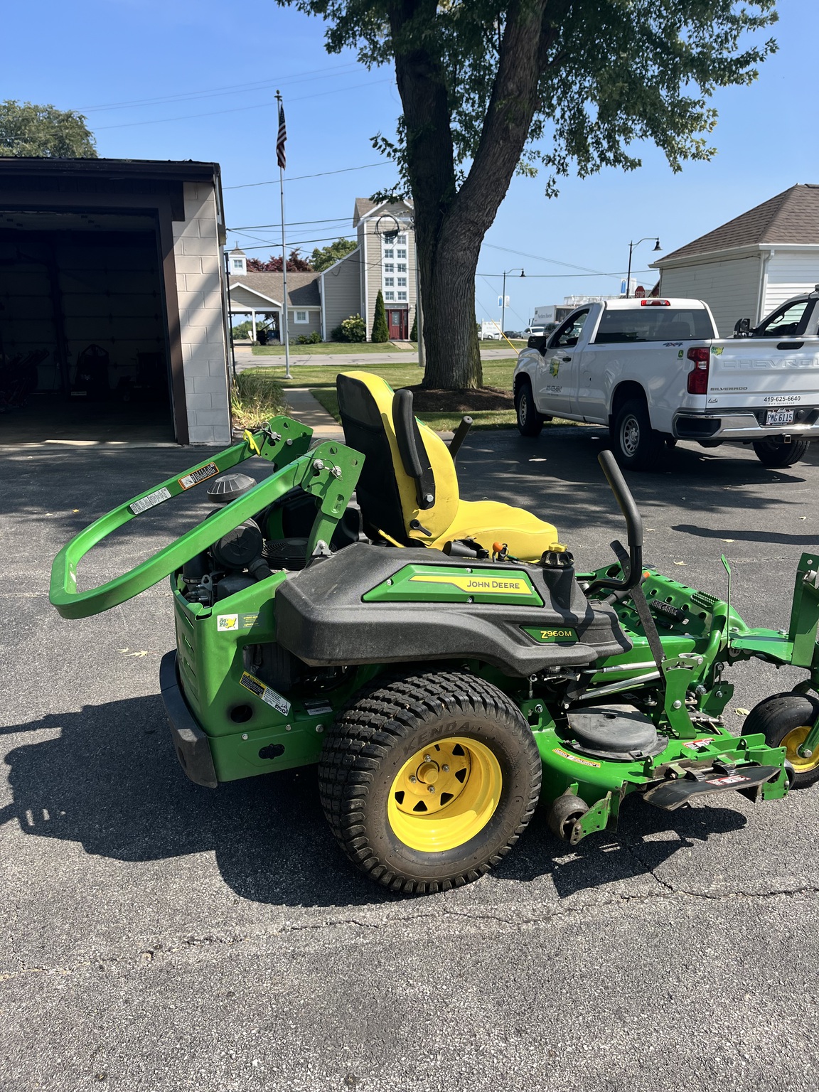2023 John Deere Z960M Image 6