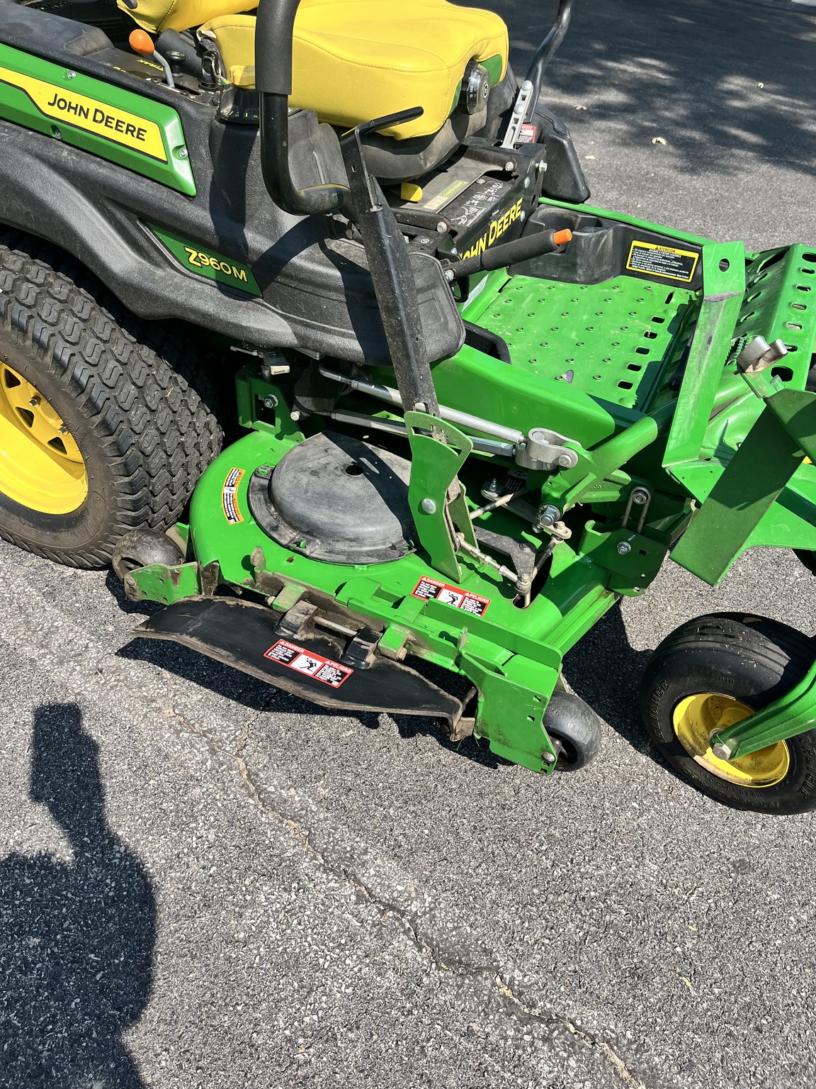 2023 John Deere Z960M Image 5