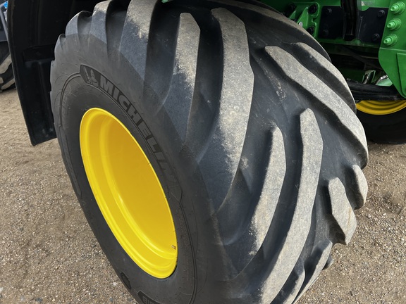 2024 John Deere 800R - Photo12