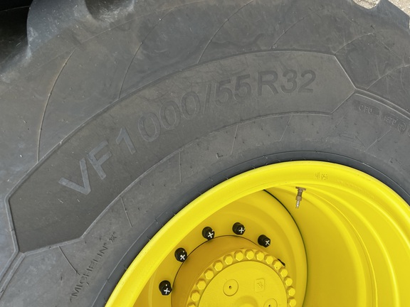 2024 John Deere 800R - Photo14